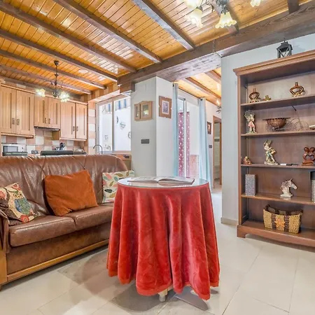 Casa Petra Illora