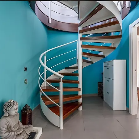 Casa Petra Illora