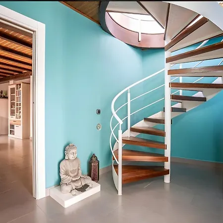 Casa Petra Illora