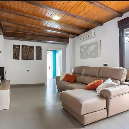Casa Petra Illora